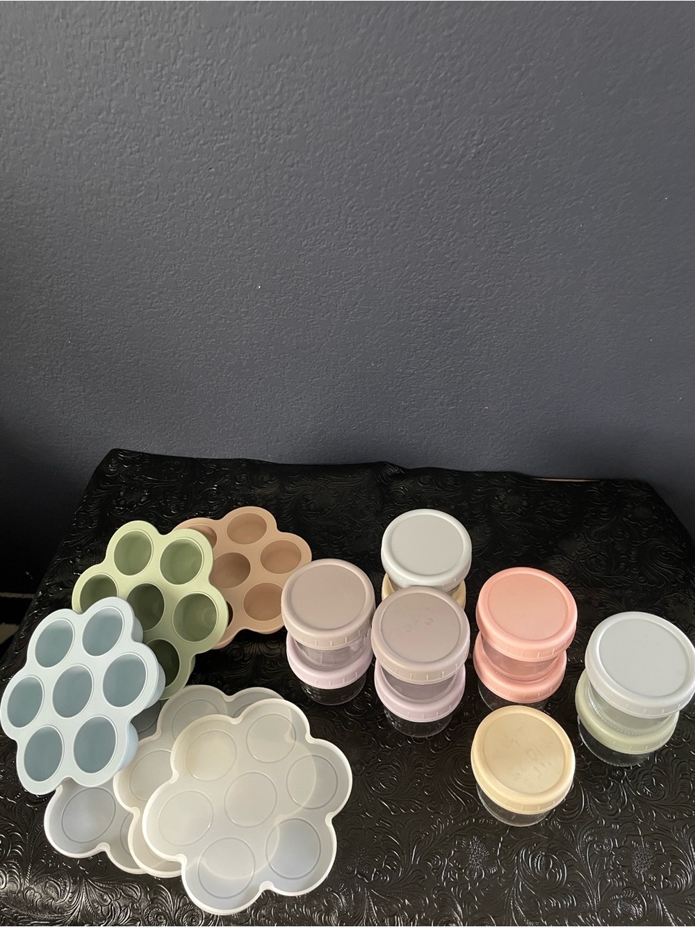 Silicone Baby Food Freezer Trays + Glass Storage Jars in Pastel Mix - Picture 4 of 10